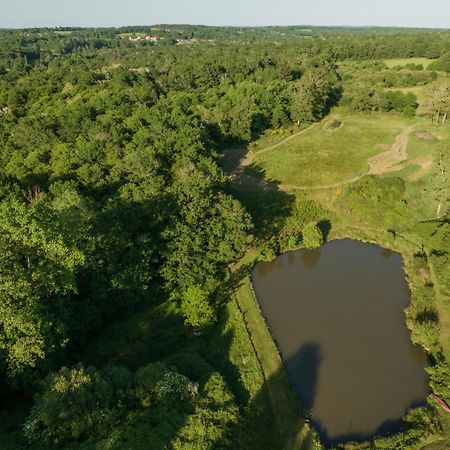 La Ferme Du Pont De Maumy, Cabane Au Bord De L'Etang Et Bain Nordique Busserolles ภายนอก รูปภาพ