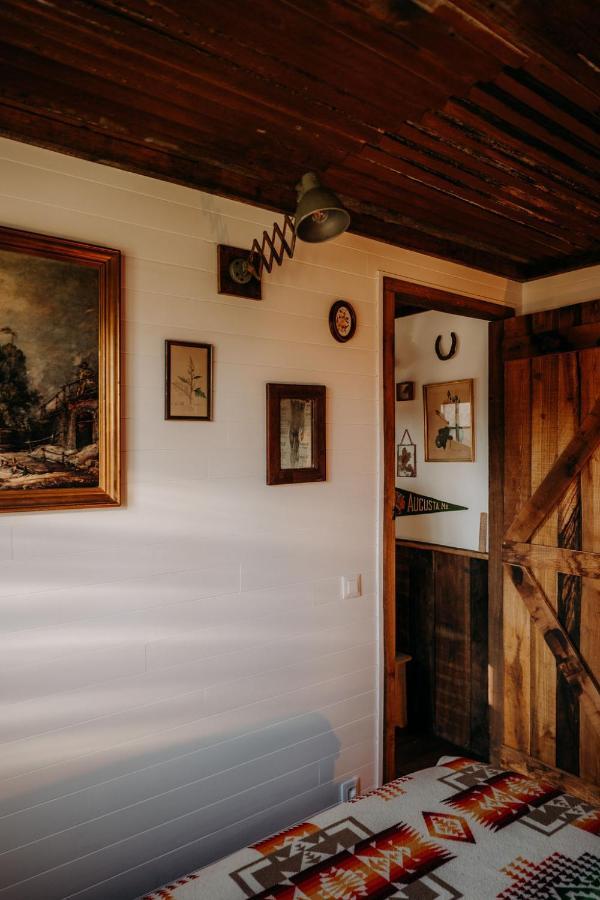 La Ferme Du Pont De Maumy, Cabane Au Bord De L'Etang Et Bain Nordique Busserolles ภายนอก รูปภาพ